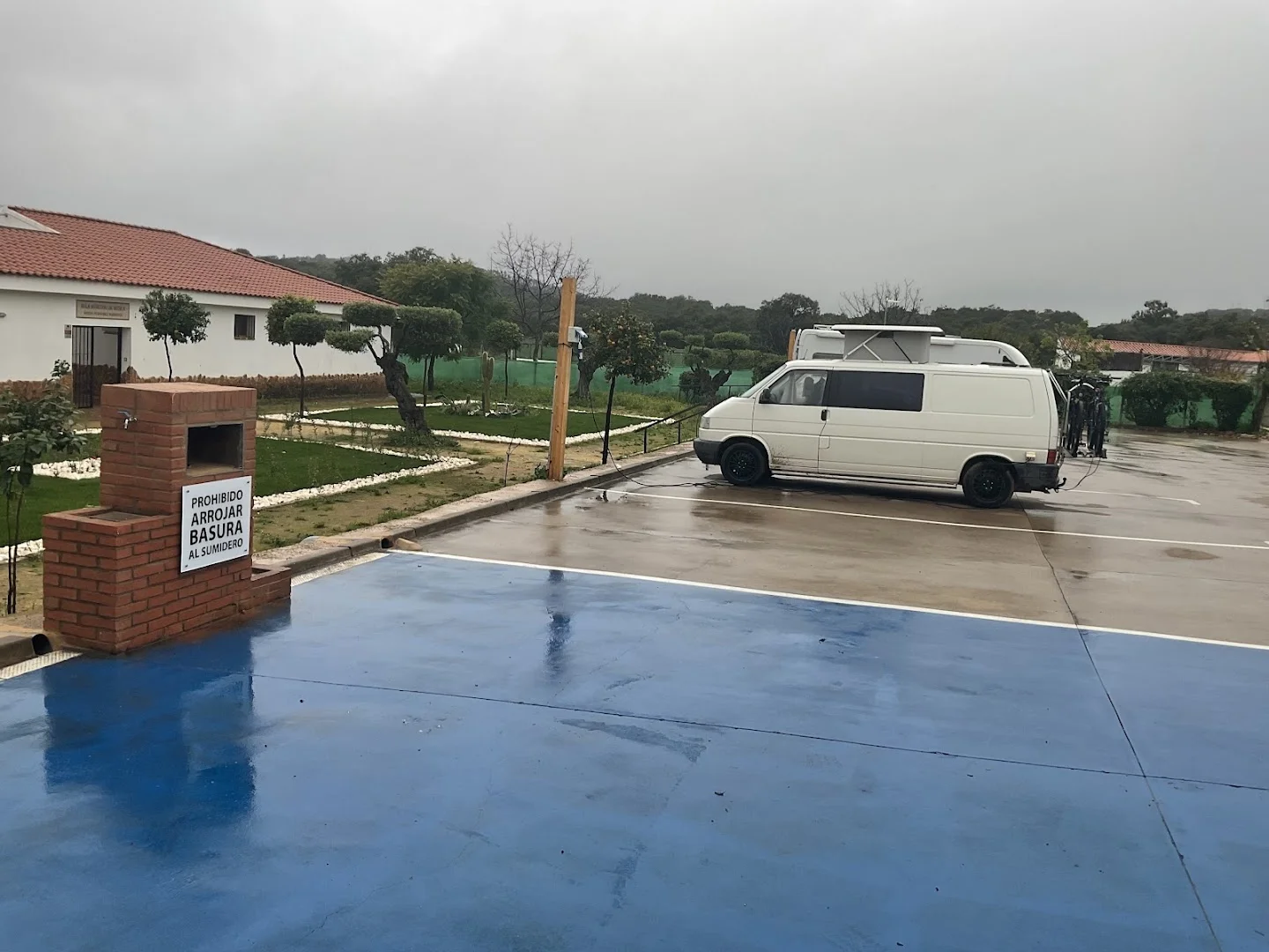 Foto 4 de Área de Autocaravanas de Higuera de la Sierra