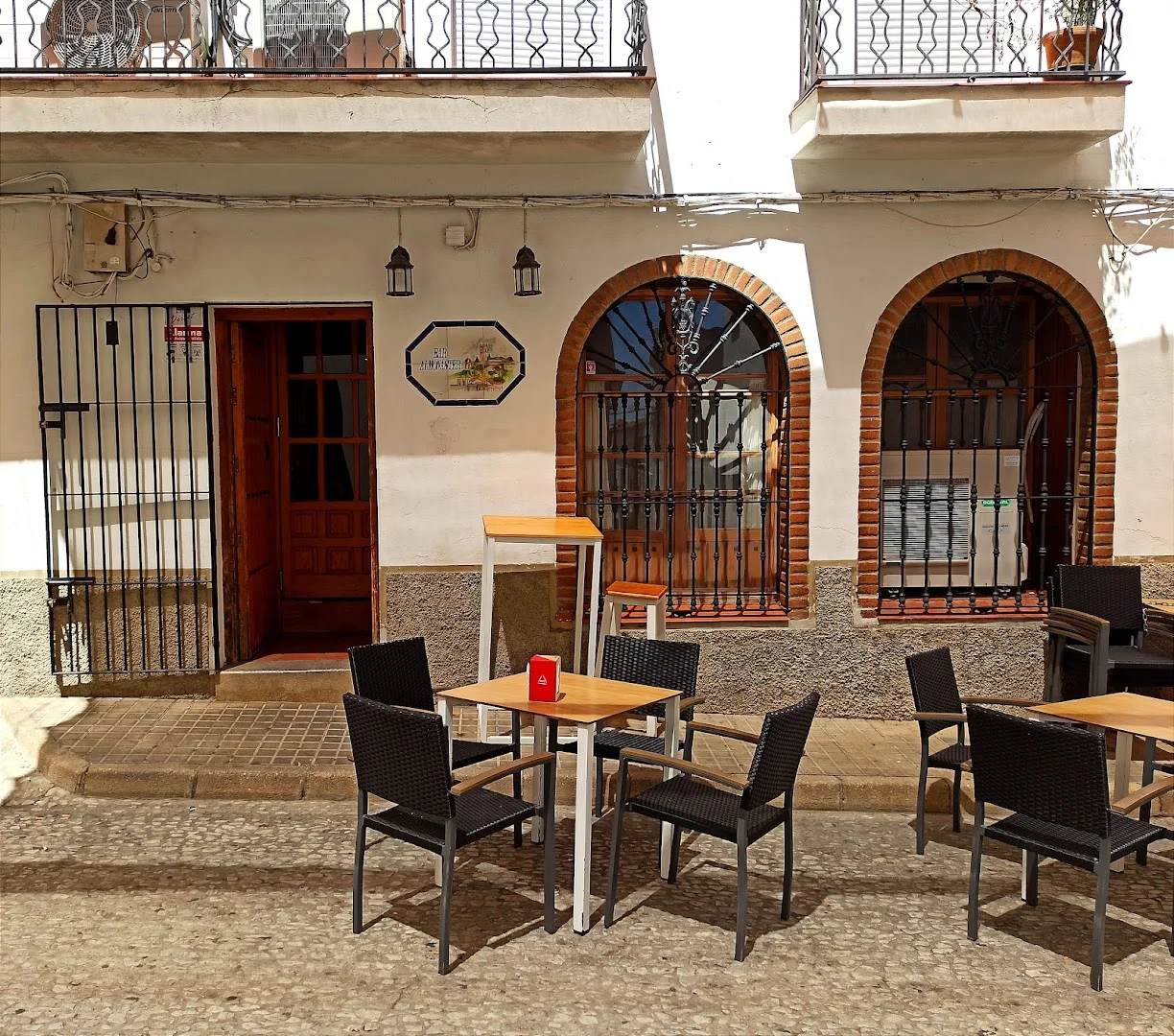 Bar Almonaster