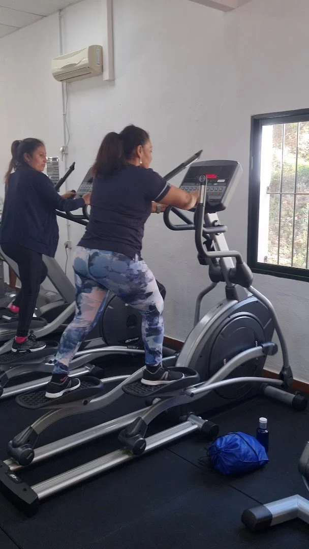 Foto 4 de Gimnasio Municipal Galaroza