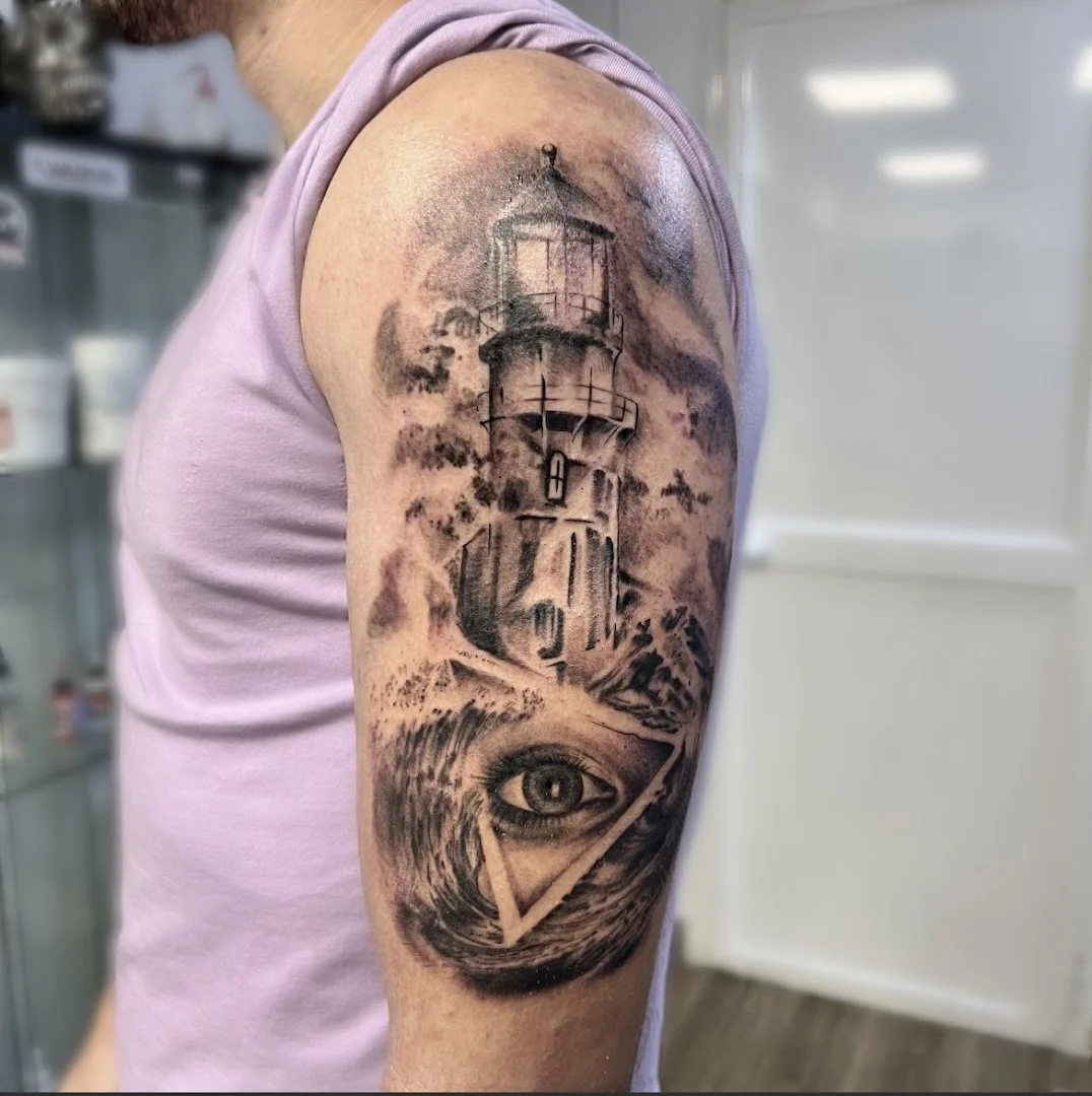 Foto 4 de Lopez Tattoo Studio