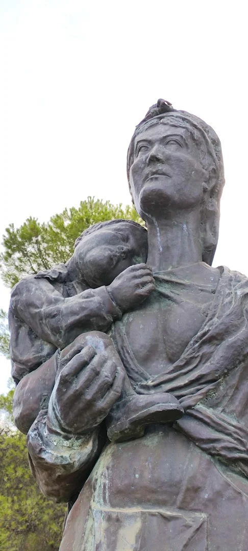 Foto 5 de Monumento a la Mujer Minera