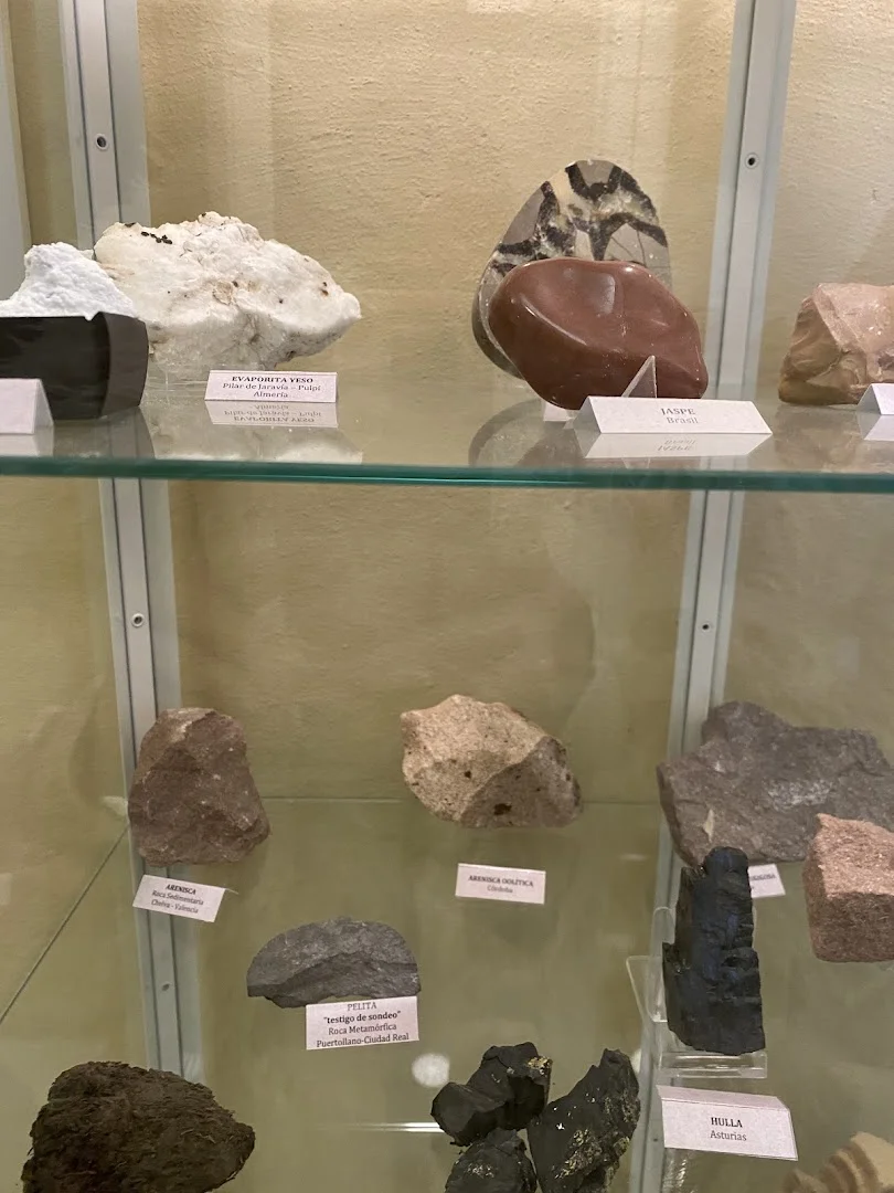 Foto 3 de Museo Geológico de Aracena