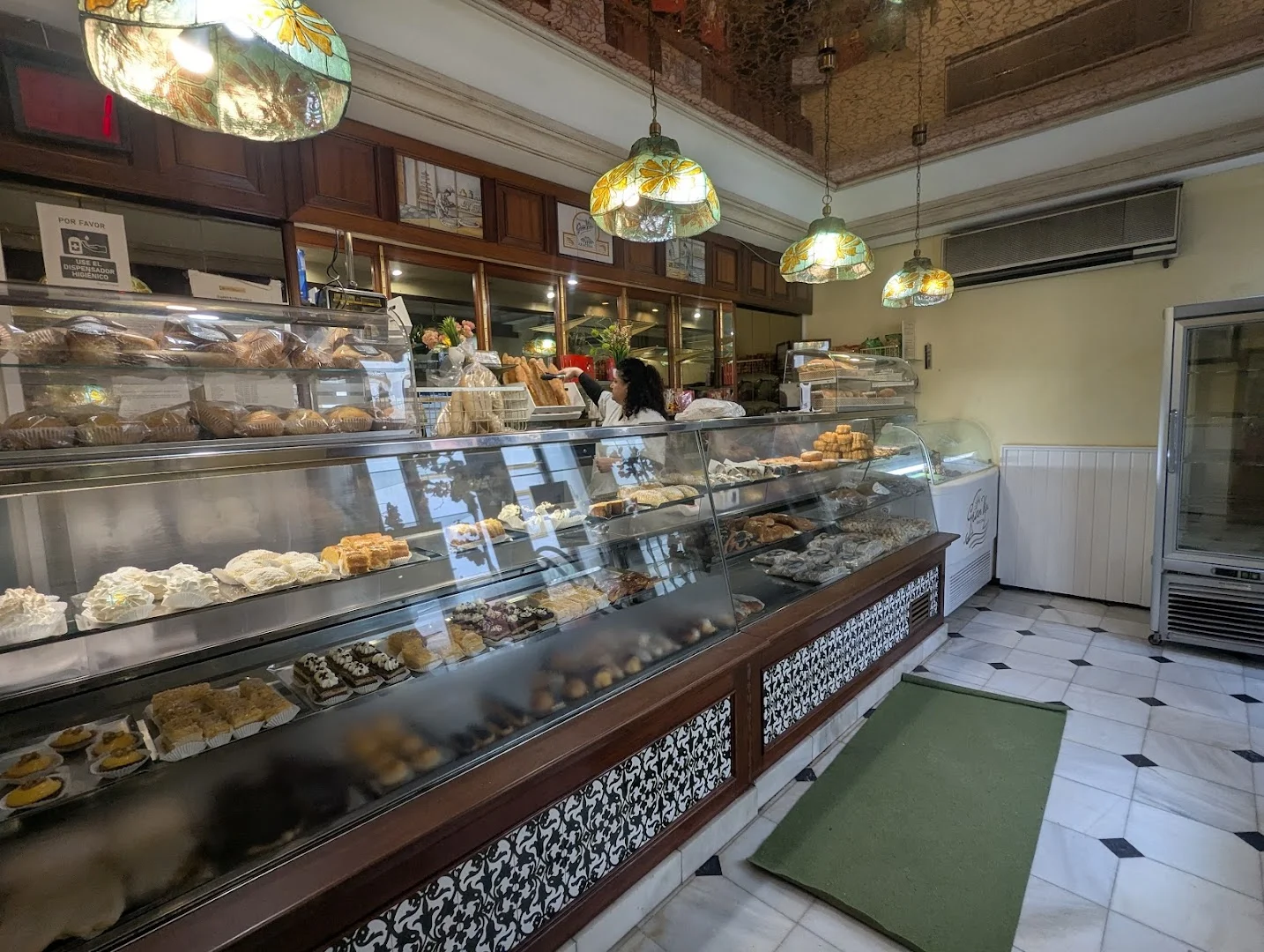 Foto 5 de Panadería Pastelería Gran Vía