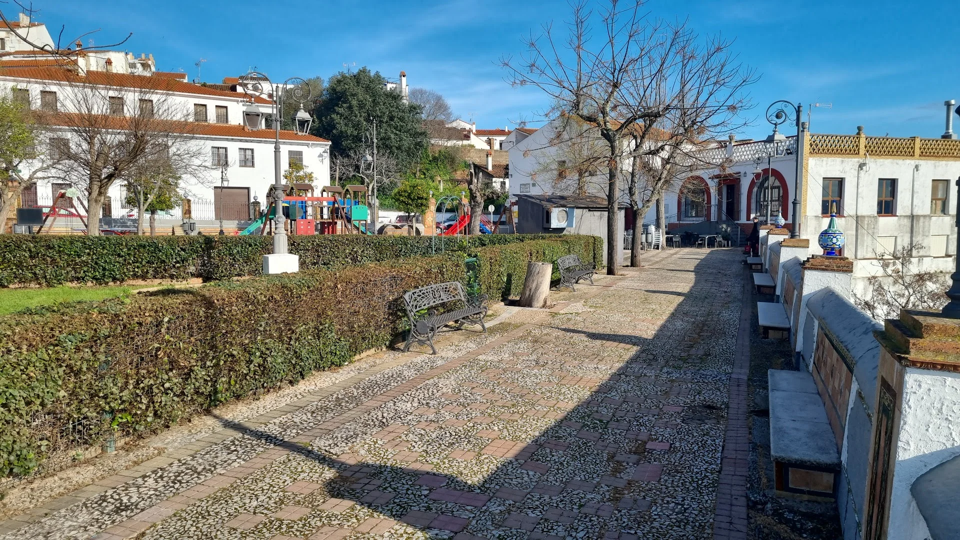 Paseo De Los Alcaldes José Navarro y Andrés Pascual