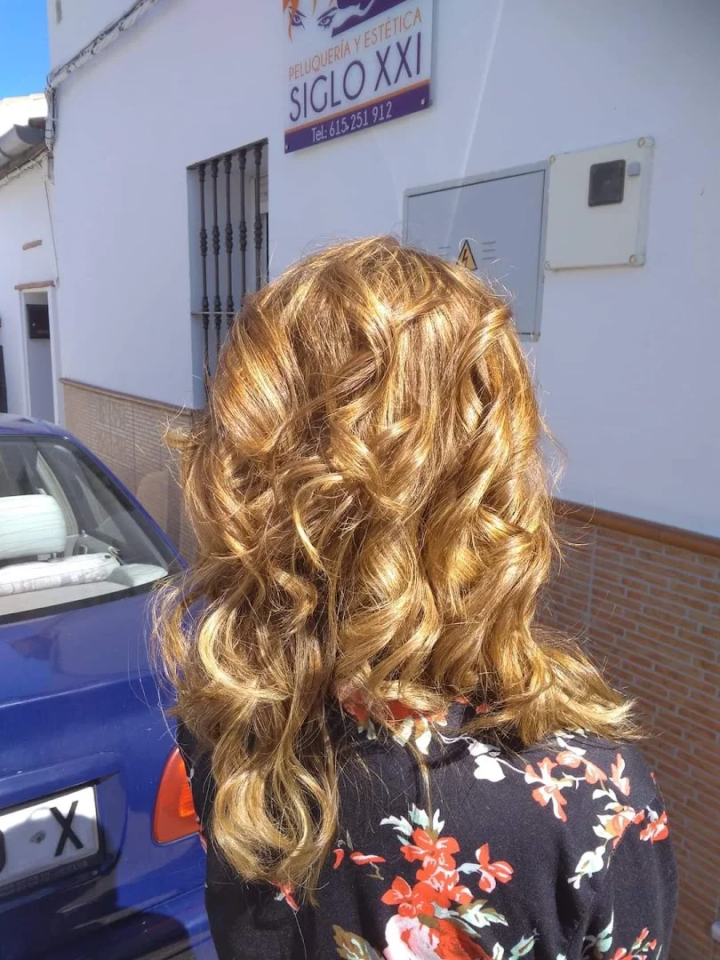 Foto 4 de Peluquería y Estética Siglo Xxi