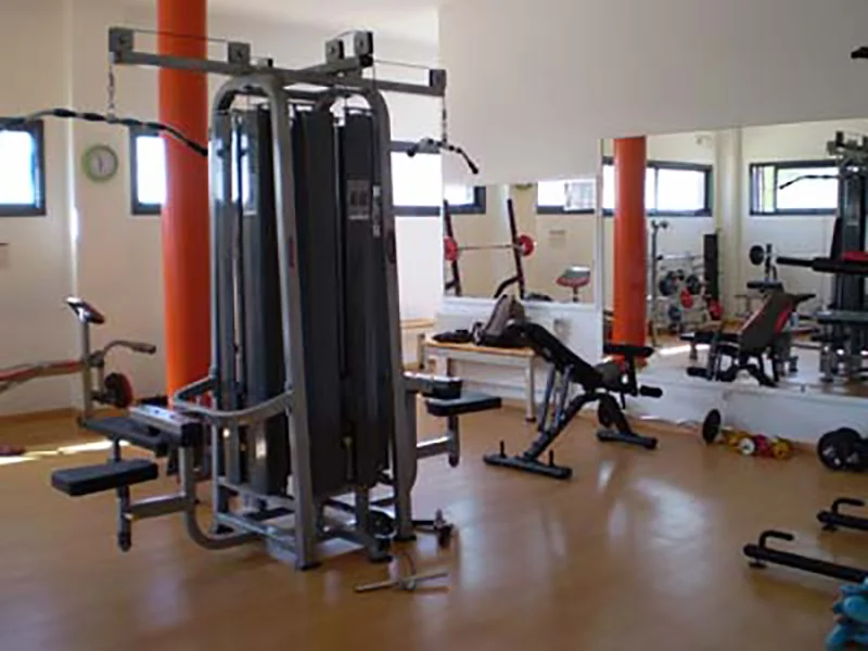Foto 4 de Piscina Cubierta y Gimnasio
