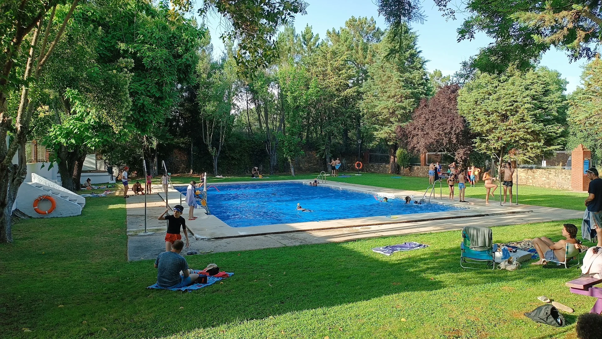 Piscina Municipal Fuenteheridos