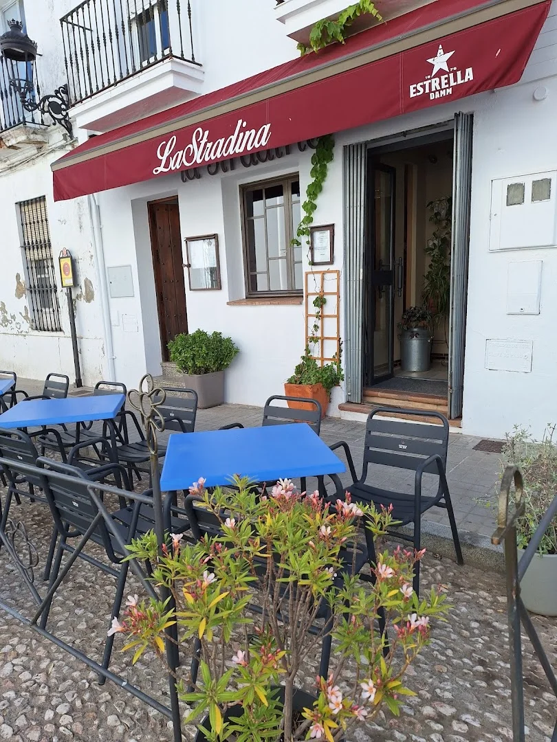 Pizzería Restaurante La Stradina