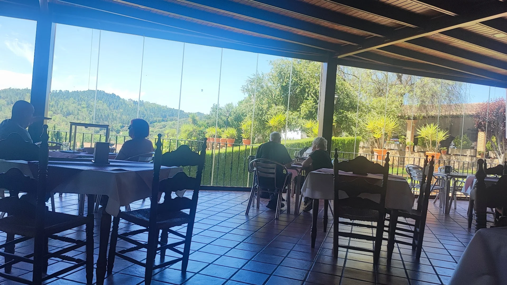 Foto 4 de Restaurante Terraza El Chaparral Galaroza