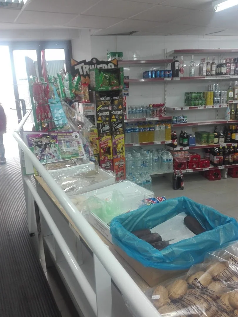 Foto 3 de Supermercado Comercio Leo