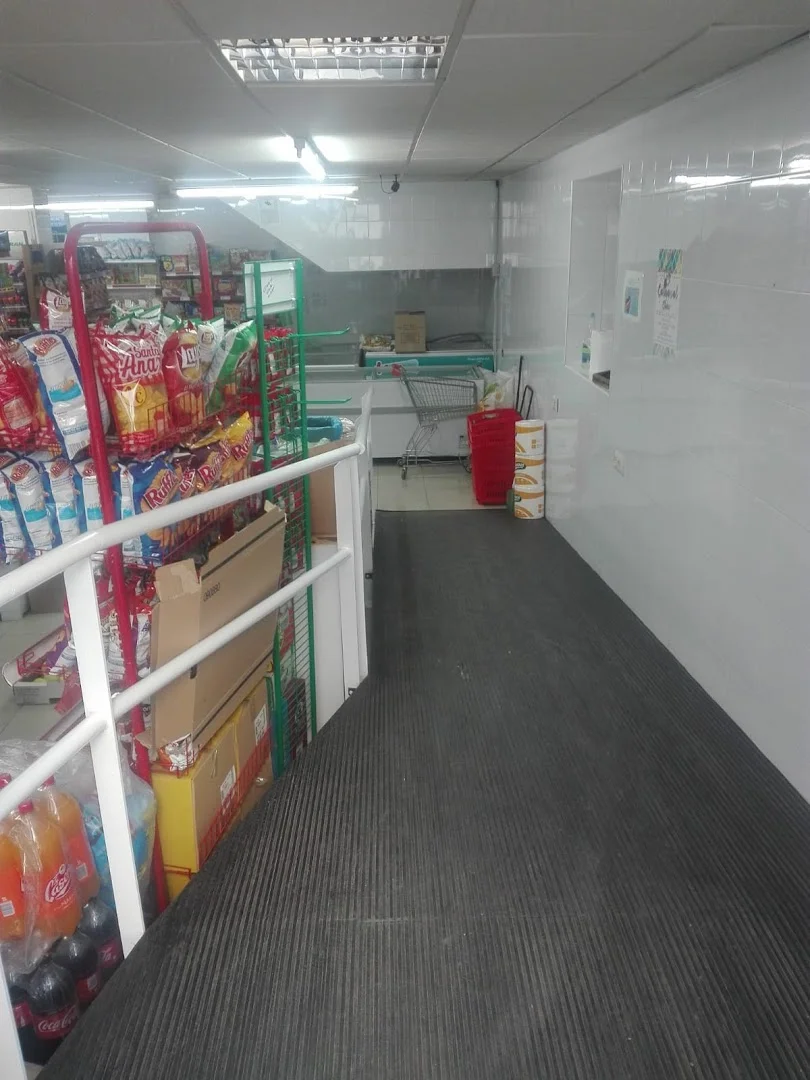 Foto 4 de Supermercado Comercio Leo