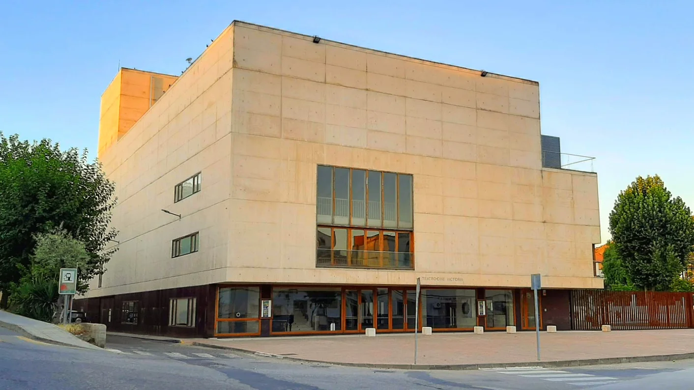 Teatro Javier Perianes Granero (antes Teatro Victoria)