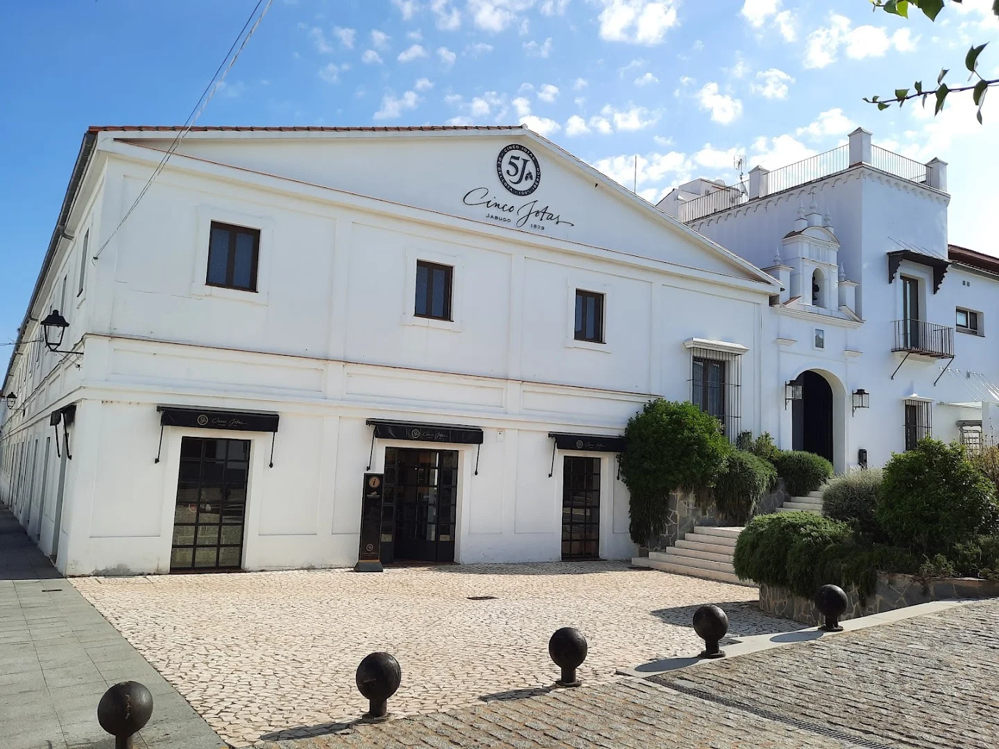 Tienda Gourmet y Bodega Cinco Jotas